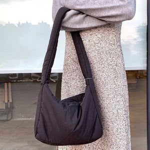 Women's Large Capacity Solid Pleated Shoulder Bag