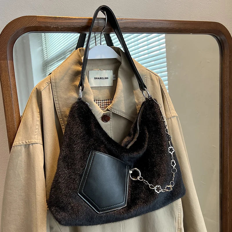 Large Capacity Chain Shoulder Bag Plush Handbag For Women