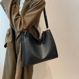 Retro Leather Women's Shoulder Bag