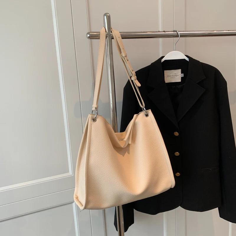 Retro Leather Women's Shoulder Bag