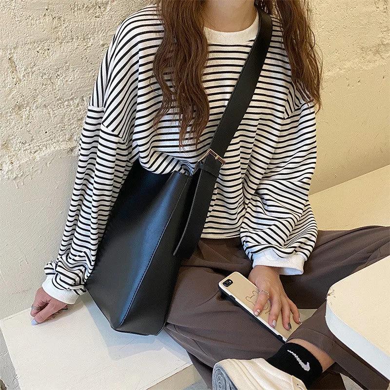 Women's Large Capacity Bucket Bag Shoulder Handbag