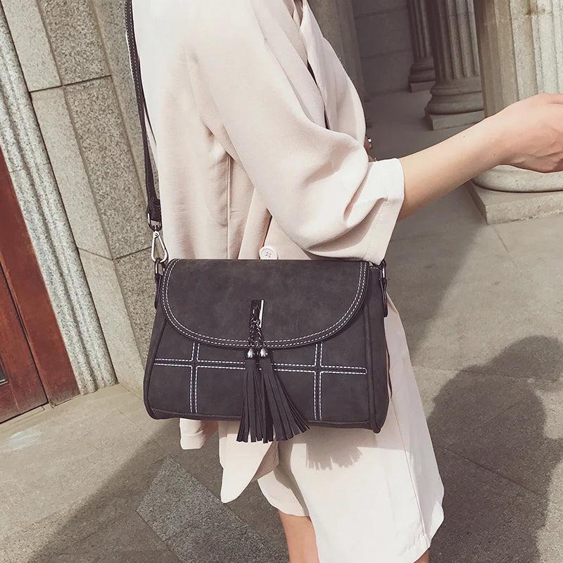 Plaid Messenger Handbags for Women Travel Shoulder Bag Tassels Crossbody Purse