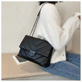 Leather Shoulder Bag with Metal Chain Women's Crossbody Purse