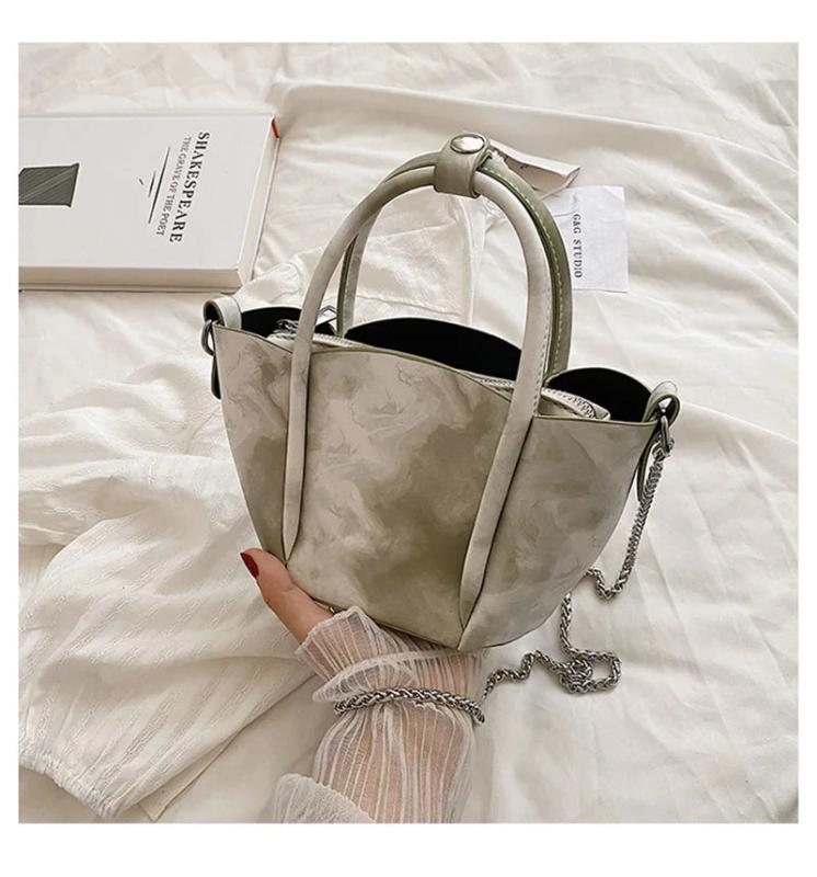 Soft Leather Crossbody Bag Metal Chain Messenger Bag