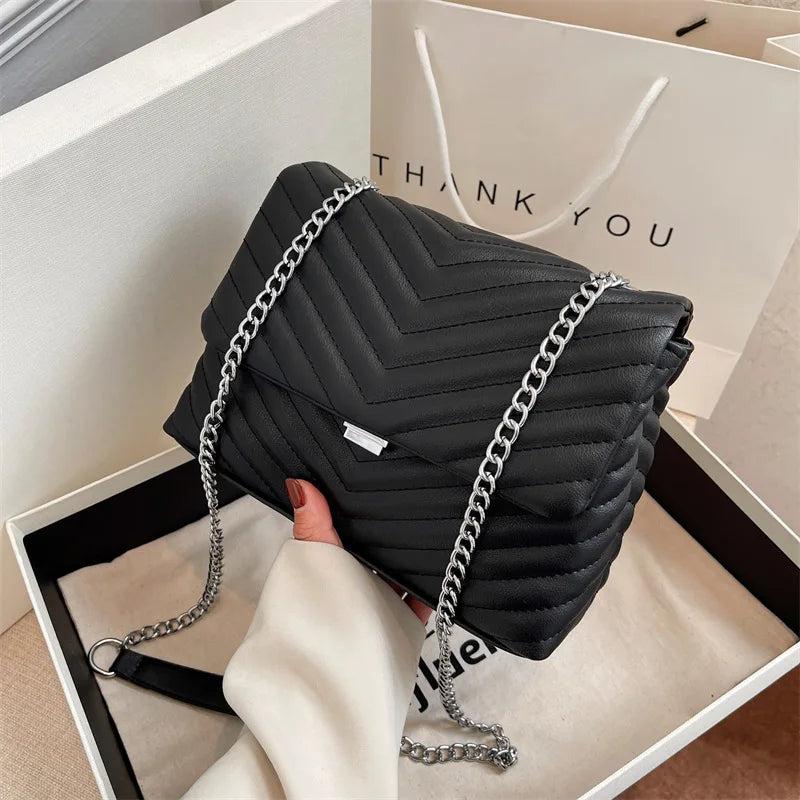 Retro Chain Crossbody Bag Women's Leather Tote