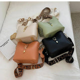 Women Bucket Shoulder Bags Printed Wide Strap Lady Crossbody Bag Green