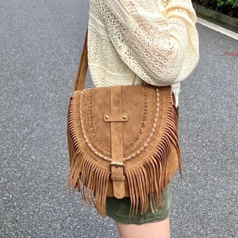 Retro Tassel Saddle Crossbody Bag Women's Single Shoulder Bag