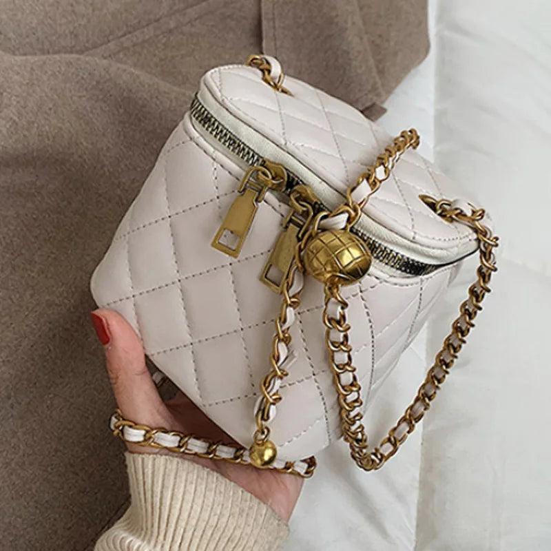 Classic Lingge Chain Shoulder Handbag Mini Messenger Bag