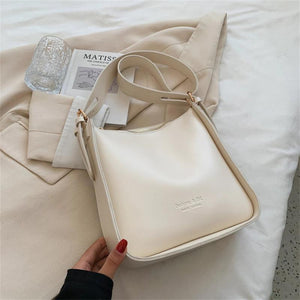 Vintage Wide Strap Shoulder Bag Women Large Capacity Crossbody Work Handbag