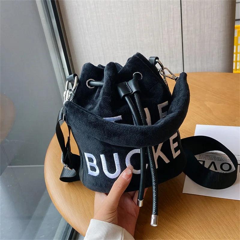 Vintage Shoulder Bag For Women Soft Handle Zip Letter Bag