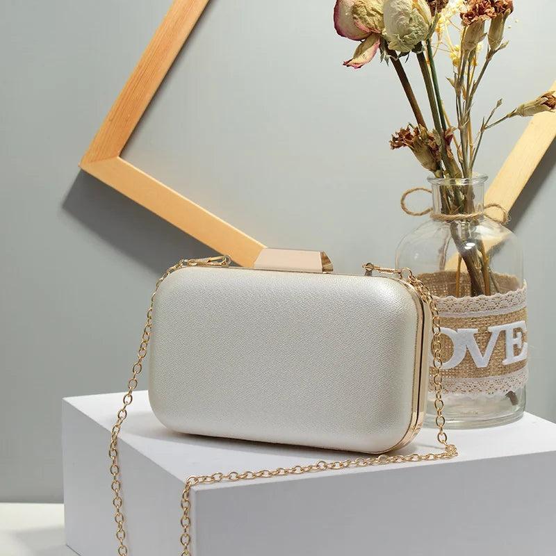 Women Wedding Clutches Evening Handbag with Chains
