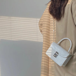 Crocodile Pattern Square Chain Shoulder Bag