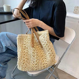 Women's Large Capacity Straw Shoulder Bag Beige/Brown