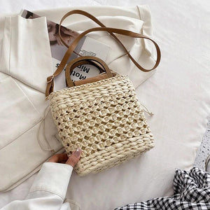 Straw Tote Bag Drawstring Closure Wooden Handle Beach Shoulder Bag