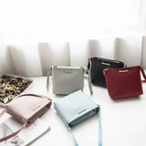 Women Handbags Messenger Bag Retro Casual Small Fresh Small Square Bag