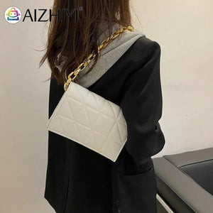 Geometric Pattern Shoulder Bag with Thick Chain - Outdoor Shopping Handbag