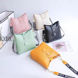Crocodile Messenger Bag for Women Crossbody Shoulder Bag