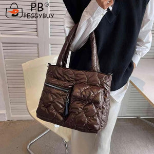 Large Capacity Quilted Shoulder Bag Waterproof for Travel