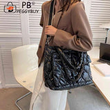 Large Capacity Quilted Shoulder Bag Waterproof for Travel