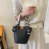 Retro Bucket Bag Texture Shoulder Messenger Bag