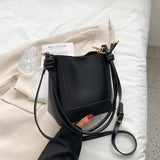 Women's One Shoulder Bag PU Leather Large-capacity Casual European Style Retro