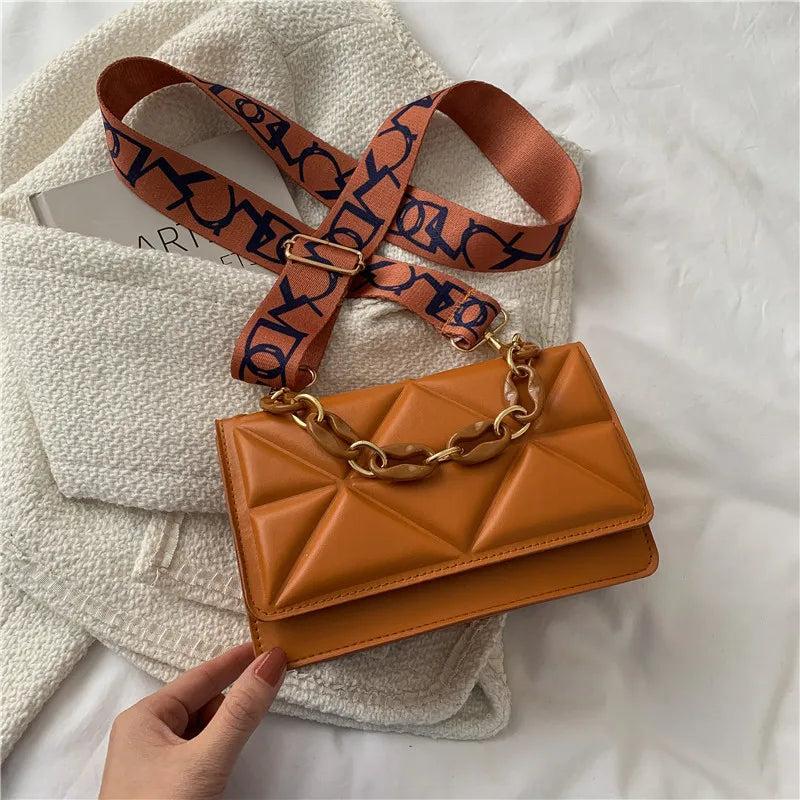 Woman Diamond Chain Solid Texture One Shoulder Cross-Body Small Square Bag