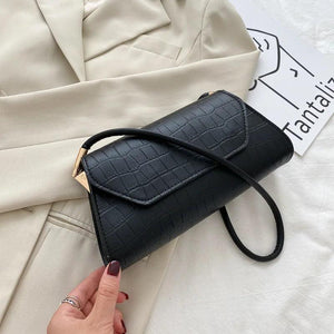 Retro Casual Women's Chain Handbags PU Leather