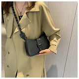 Texture Braided Handle Messenger Bag Vintage Underarm Handbag