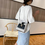 Checkered One-Shoulder Diagonal Bucket Bag