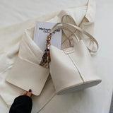 Versatile Messenger Bag Handbag Retro Bucket Bag