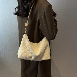 Large Capacity Vintage Shoulder Bag for Winter