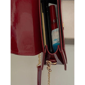 Red Patent Leather Heart Messenger Bag Retro Small Shoulder Chain Saddle Bag