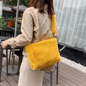 Soft Fur Hobo Handbag Women Large Capacity Purse Lady Sac Winter Handbag