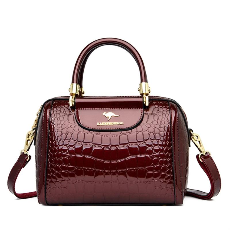 Crocodile Pattern Patent Leather Female Shoulder Bag