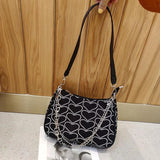 Embroidery Heart Pattern Shoulder Bag Retro Chain Crossbody