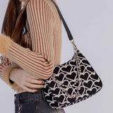 Embroidery Heart Pattern Shoulder Bag Retro Chain Crossbody