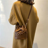 Net Red Shoulder Cross Body Bucket Bag for Fall/Winter