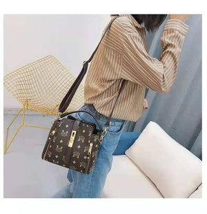 Women's One-Shoulder Messenger Bag for Leisure