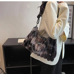 Plush Messenger Bag Autumn/Winter Style Single Shoulder Bucket Bag