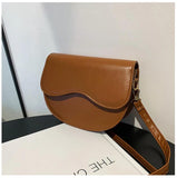 Niche Half Moon Shoulder Crossbody Retro Bag
