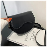 Niche Half Moon Shoulder Crossbody Retro Bag