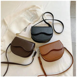 Niche Half Moon Shoulder Crossbody Retro Bag