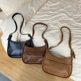 Minimalist Retro Saddle Bag