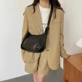 Minimalist Retro Saddle Bag