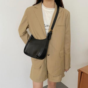 Minimalist Retro Saddle Bag