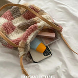 Geestock Plaid Lamb Plush Bag Women Bag Winter And Autumn Plush Furry Lady Handb