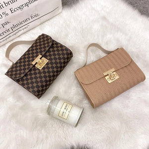 Women Chain Messenger Crossbody Bag Small Square Bag