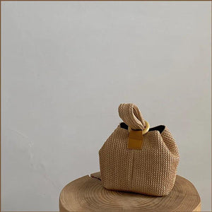 Women's Straw Woven Bag Metal Chain Shoulder Bag