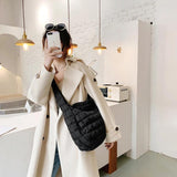 Lattice Pattern Shoulder Handbag Solid Eiderdown Top-handle Bag