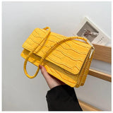 Crocodile Pattern Shoulder Bag for Women - Stylish and Trendy